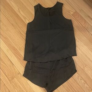 Quince Dark Gray Pajama Set